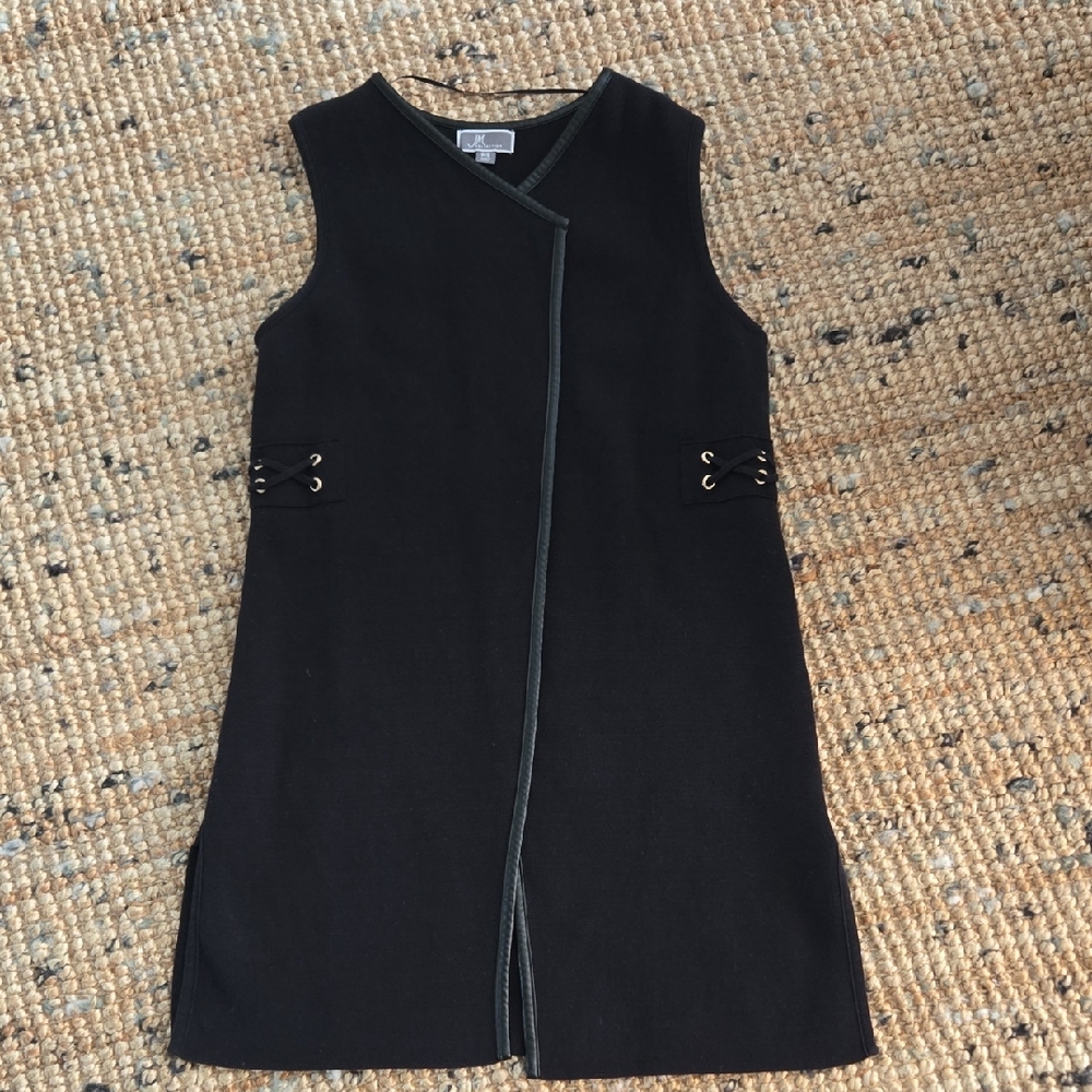 JM Collection]Black Sleeveless Vest